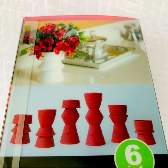 $10 SALE! 6 In One Reforms Convertible Silicone Leakproof Unbreakable Bud Vase - Picture 3 of 9